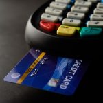 Pagamento com cartão de crédito na maquininha